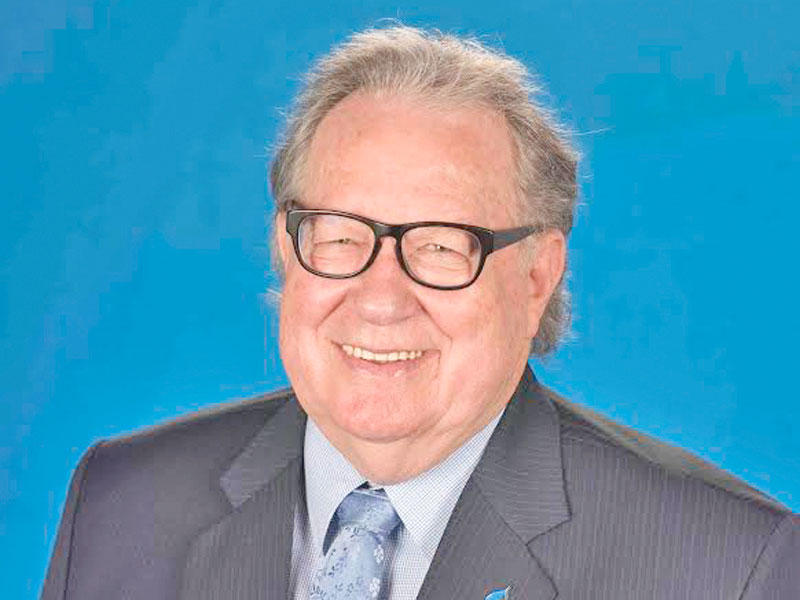 دونالد بيتس