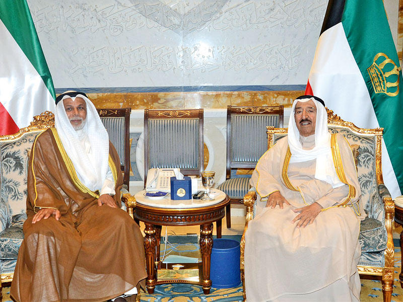 الأمير مستقبلاً المستشار المطاوعة