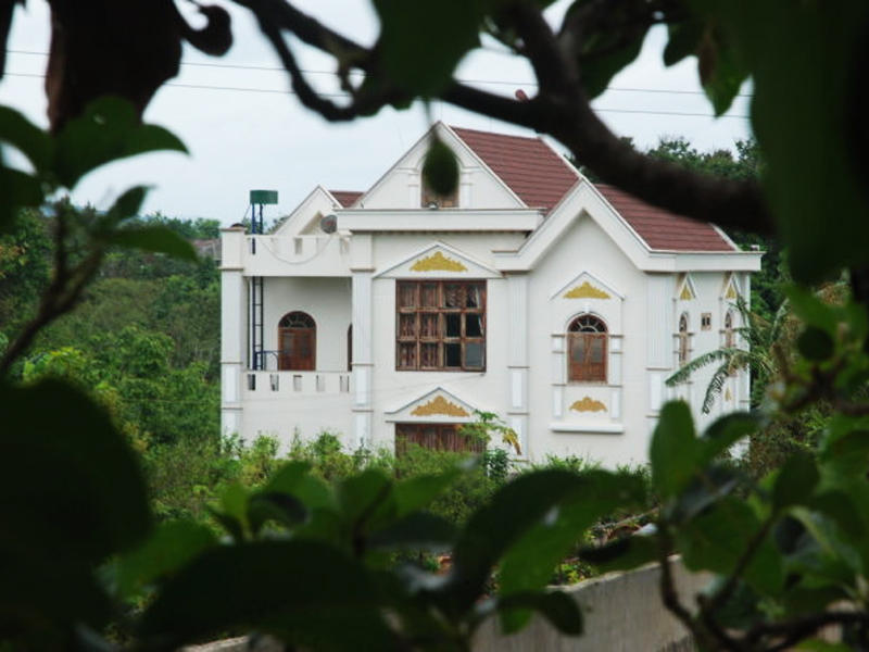 الفيلا مبنية على أرض مخصصة  للأغراض الزراعية فقط.