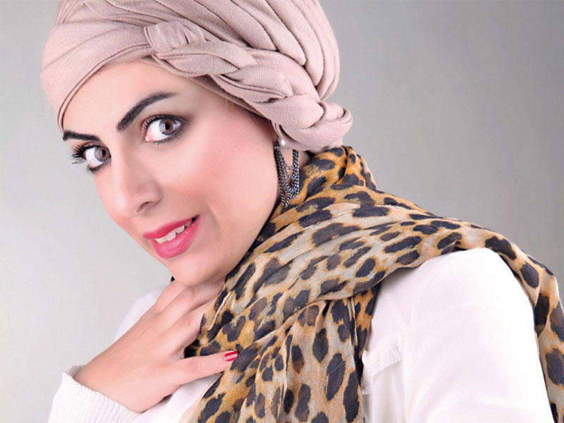 الكاتبة الكويتية هبة مندني