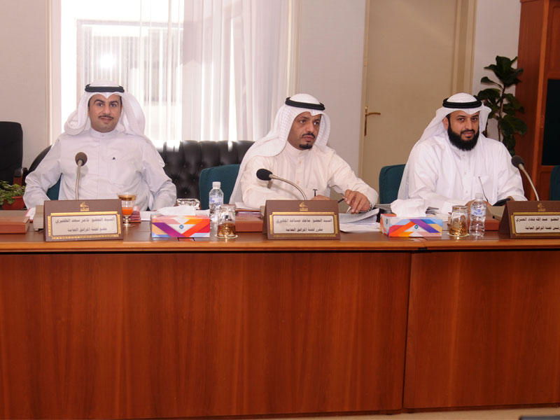  لجنة المرافق العامة