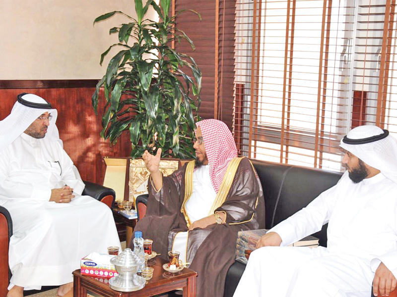 الستلان أثناء استقباله المطلق