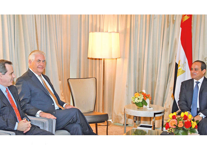 السيسي مستقبلاً تيلرسون في واشنطن أمس الأولt (الرئاسة المصرية)