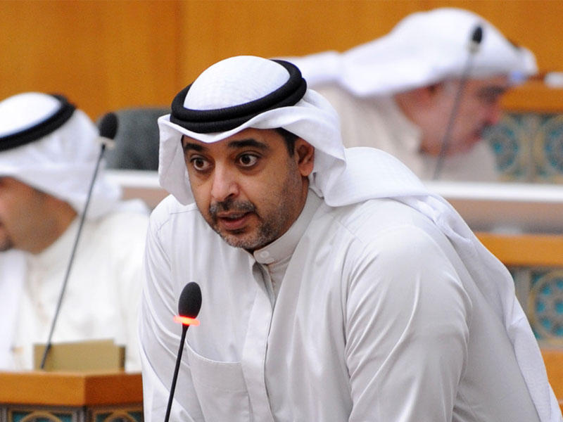 وزير الدولة لشؤون مجلس الوزراء وزير الاعلام بالوكالة الشيخ محمد العبدالله