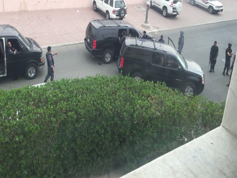 جانب من عملية الدهم أمس