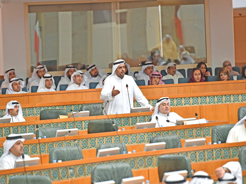 النصف متحدثاً عن قانون الجنسية
