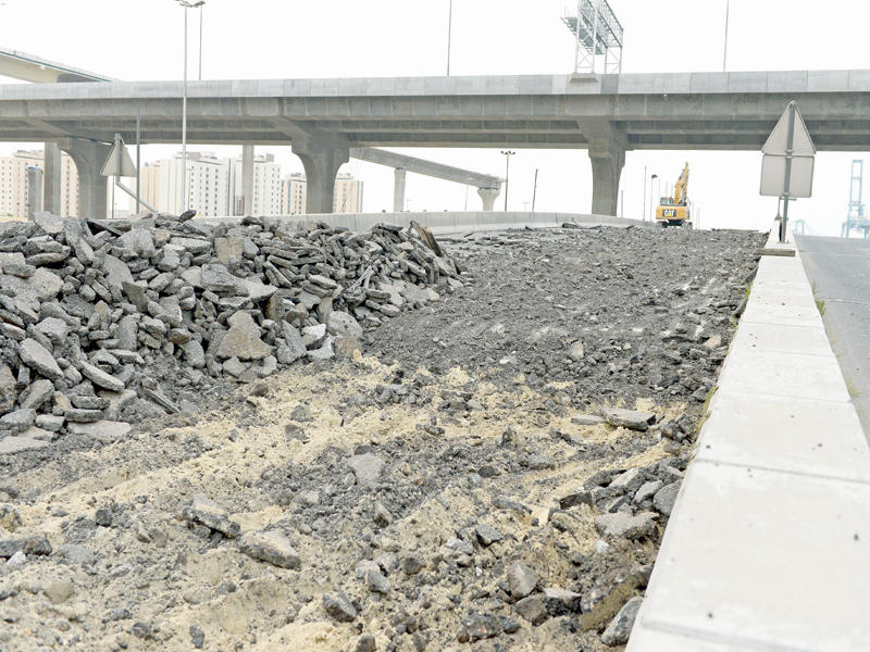 جانب من عمليات جسر الجامعة بطريق الغزالي