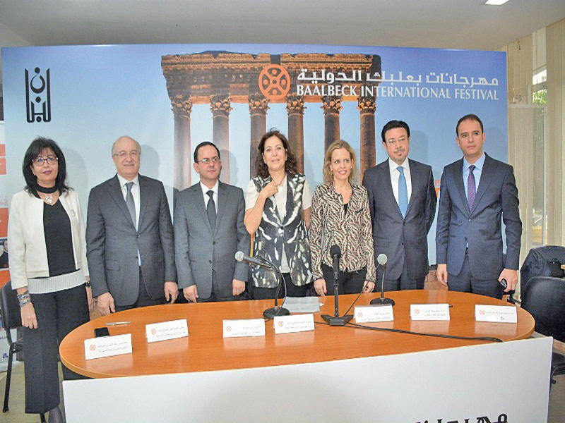 جانب من المؤتمر الصحافي