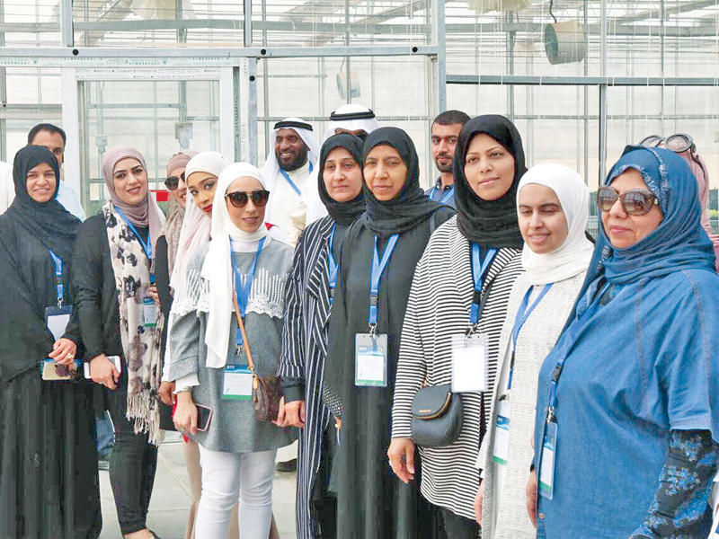 فريق «التخطيط» خلال الزيارة