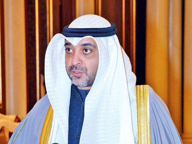 وزير الدولة لشؤون مجلس الوزراء وزير الإعلام بالوكالة رئيس المجلس الوطني للثقافة والفنون والآداب الشيخ محمد العبدالله