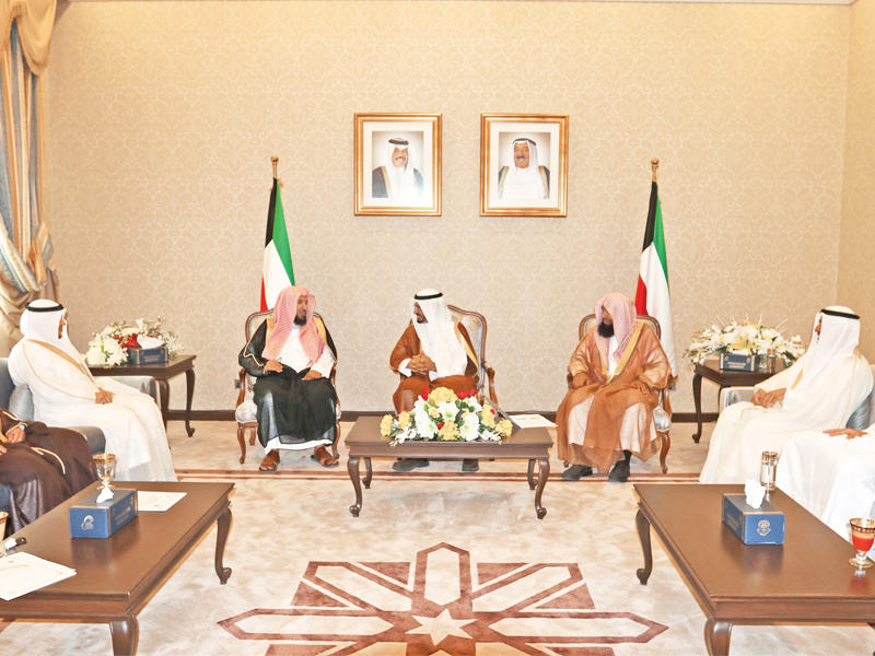 لجنة تطبيق الشريعة الإسلامية خلال استقبال الداعيتين السعوديين