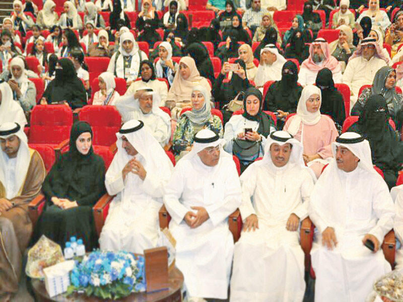 الفارس والمقصيد والحويلة والشامسي خلال الحفل