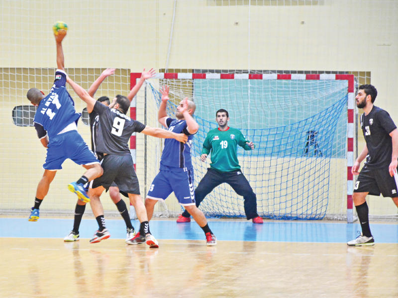 جانب من مباراة القرين والتضامن (تصوير جمال عبدالله)