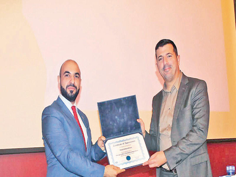 «بوكسهل» تكرم عبدالرحمن