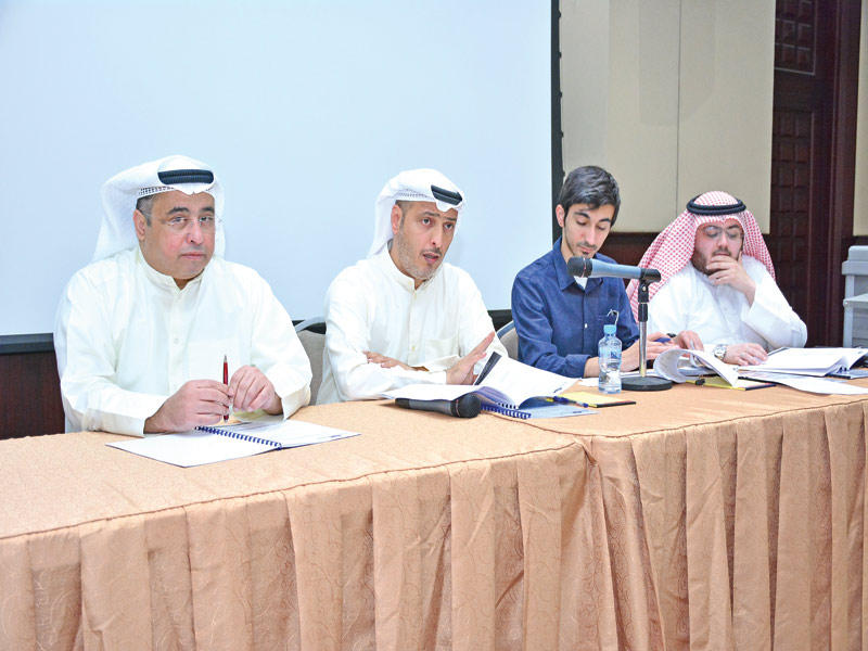 جانب من «العمومية»