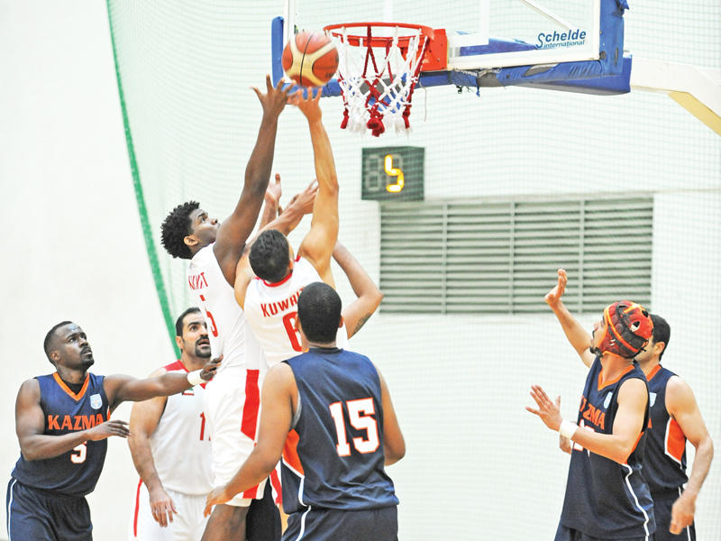 جانب من لقاء الكويت وكاظمة في كرة السلة (تصوير عبدالله الخلف)n