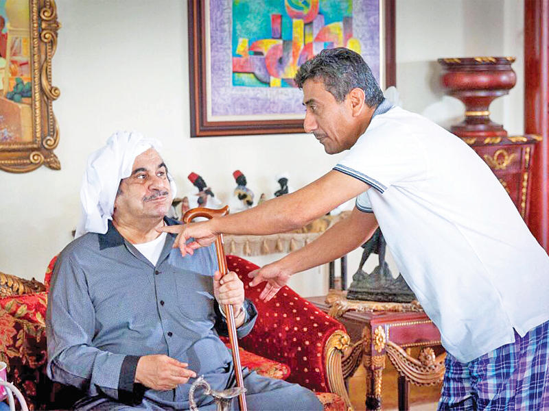 عبدالحسين عبدالرضا مع ناصر القصبي أثناء التصوير