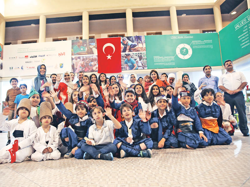 يوم تركي مع صغار «لوياك»n