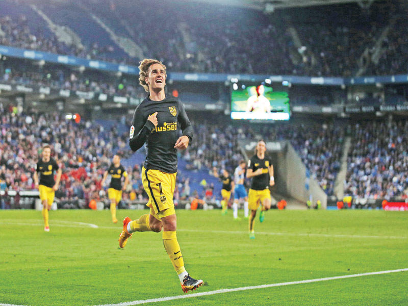 غريزمان نجم أتلتيكو مدريد يحتفل بهدفه