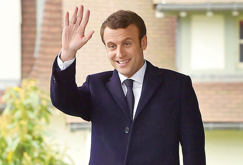 إيمانويل ماكرون
