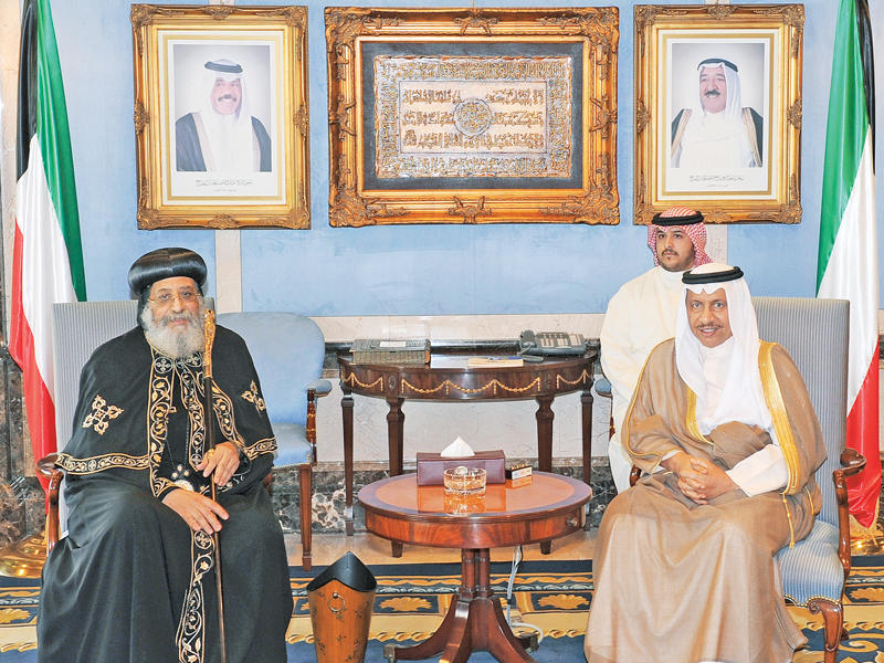 المبارك مستقبلاً البابا تواضروس أمس