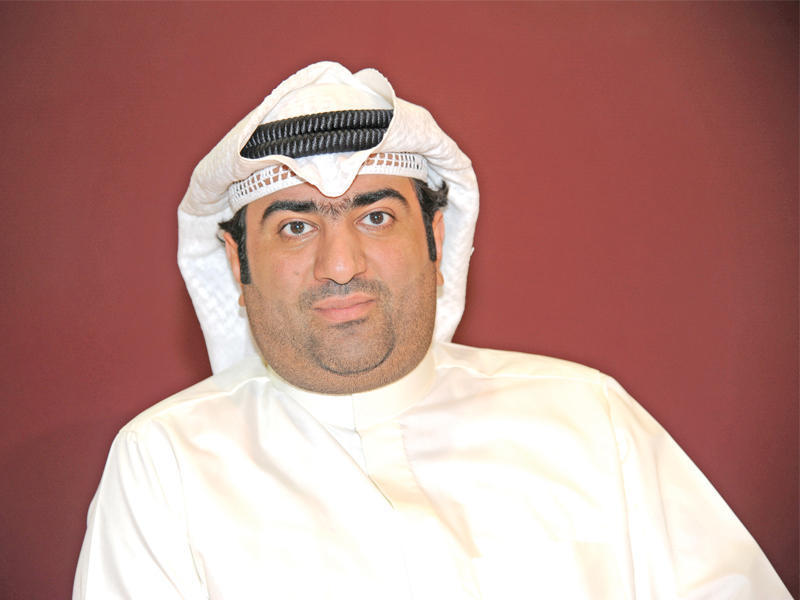  وزير التجارة والصناعة وزير الدولة لشؤون الشباب خالد الروضان