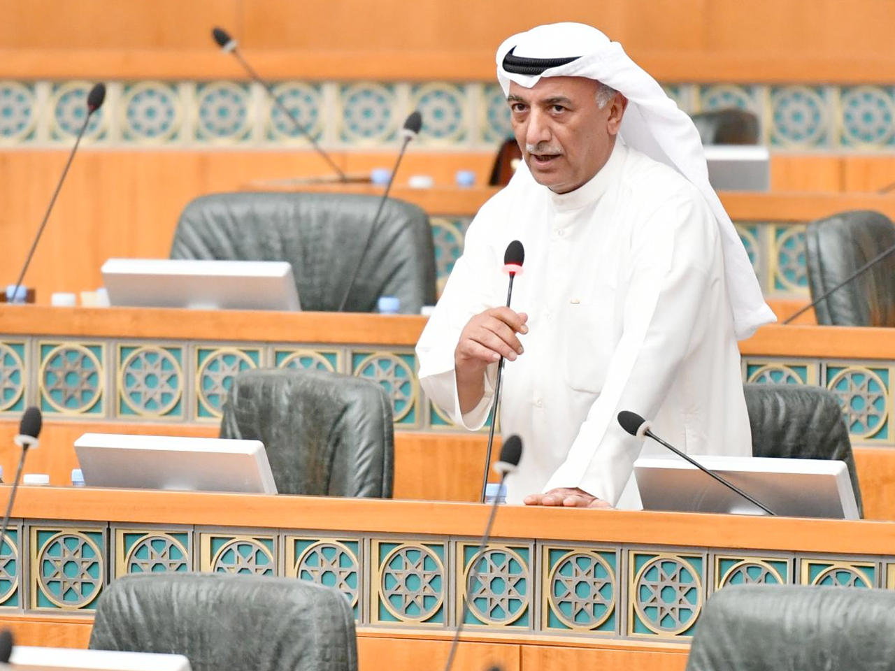 النائب شعيب المويزري