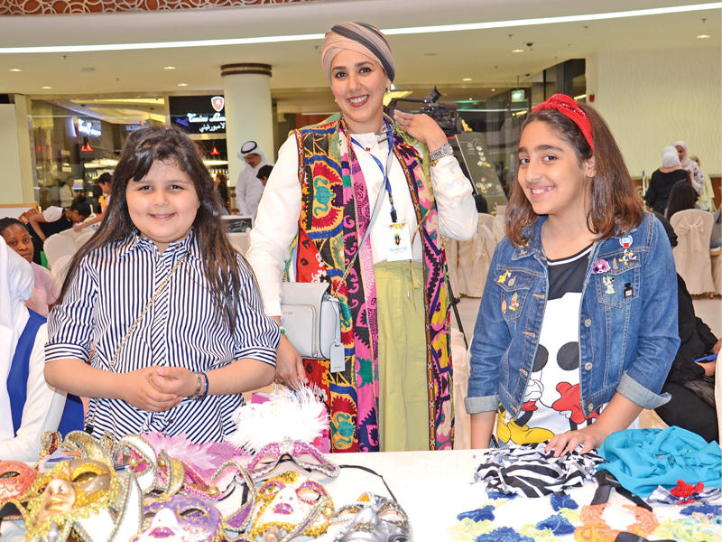 دلال مشعل ومشاعل العسعوسي وحياةn