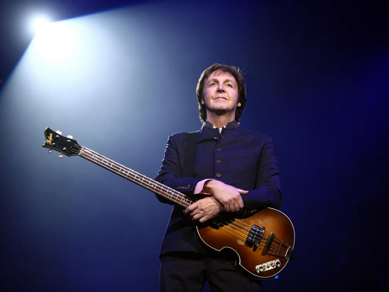  المغني البريطاني بول ماكارتني