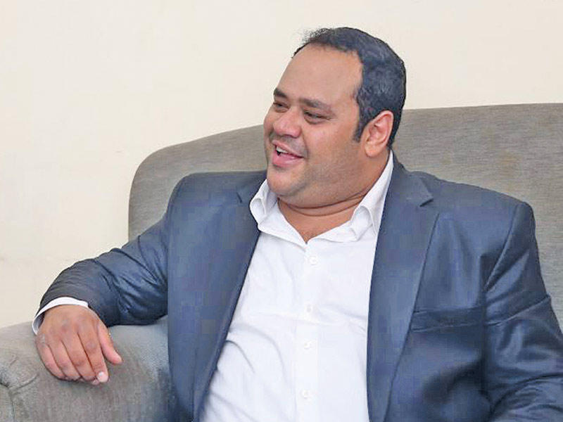 الفنان المصري محمد ممدوح