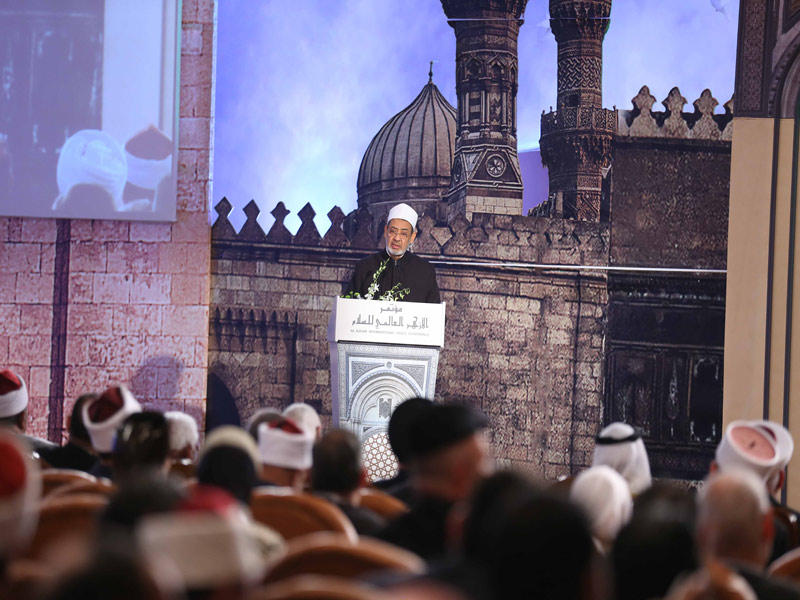 الطيب يلقي كلمته في افتتاح المؤتمر