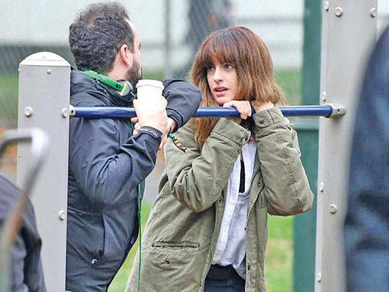 آن هاثواي في الفيلم n