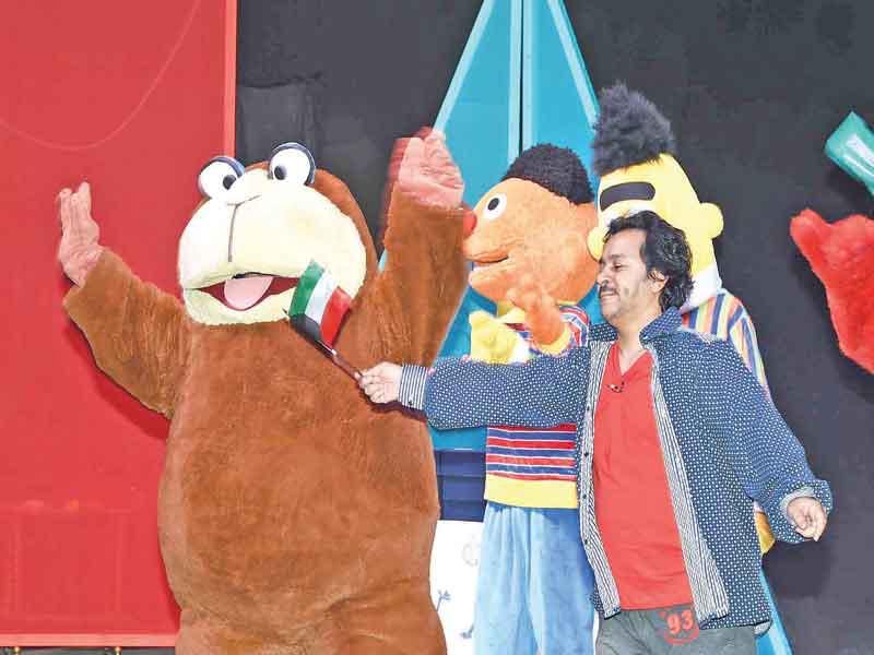 جانب من العروض 