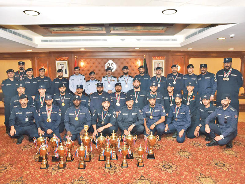 المكراد مع المكرمين