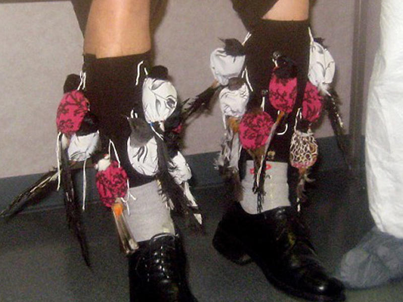 صورة أرشيفية لأحدي مهربي العصافير فيتنامية n