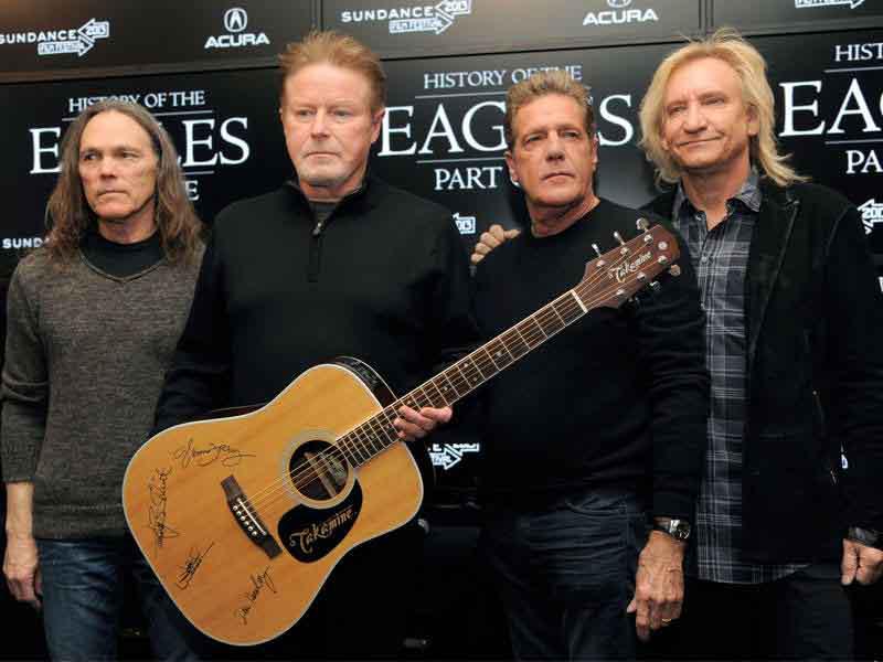  فرقة «ذا إيغلز» الأميركية