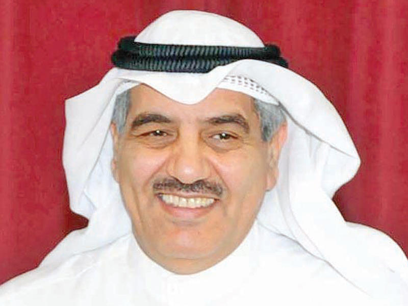 عميد الدراسات التجارية بـالتطبيقي د. عدنان العلي