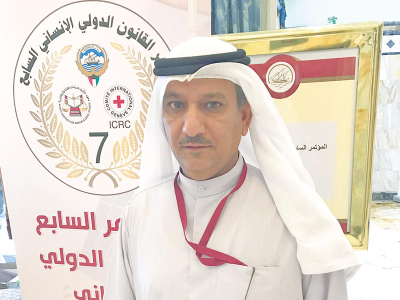  نائب مدير المعهد لشؤون العلاقات الدولية والبحوث وكيل محكمة الاستئناف المستشار عويد الثويمر