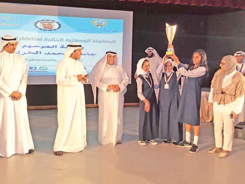 فريق العاصمة بنات الفائز بالبطولة