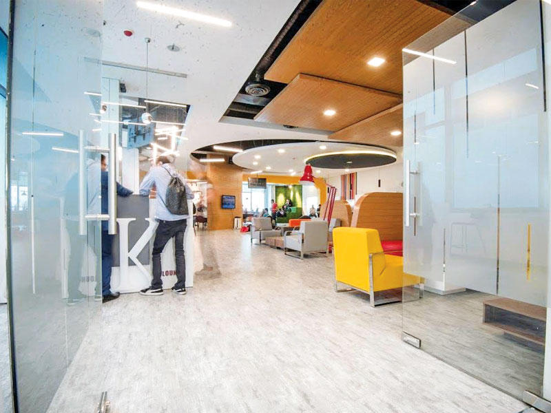 جانب من المركز