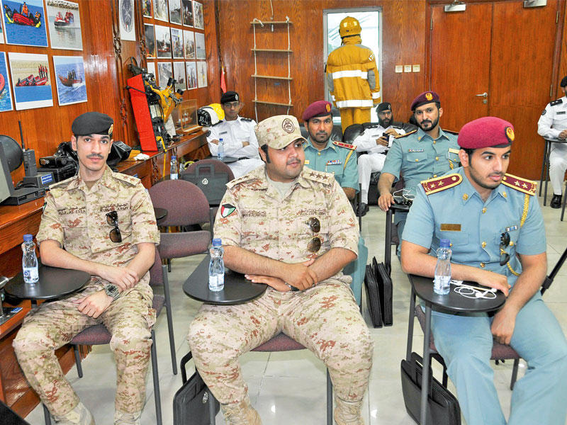 جانب من المشاركين في الدورة