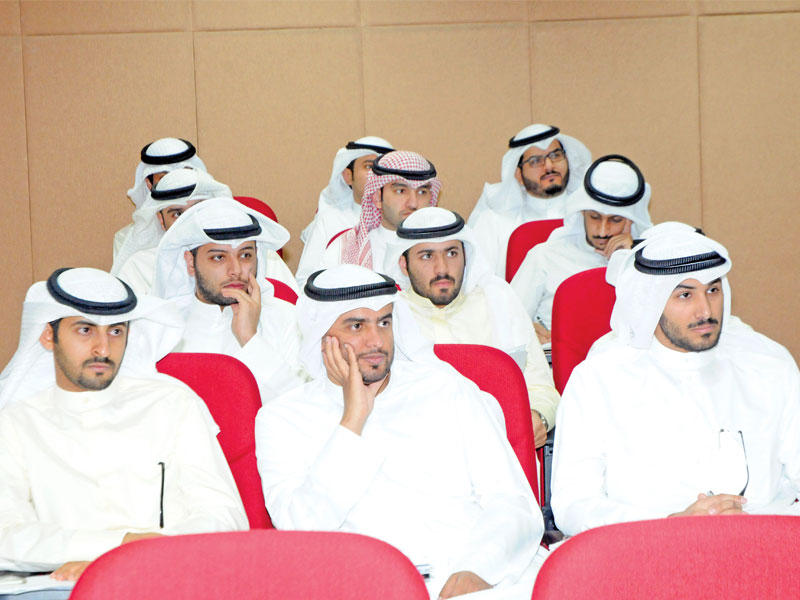 جانب من الحضور في المحاضرة