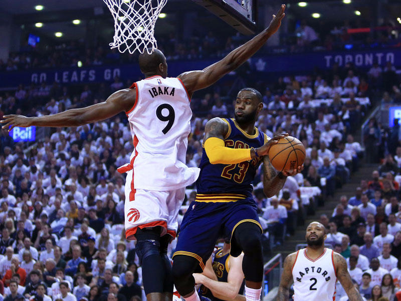 جانب من مباراة كليفلاند وتورونتو