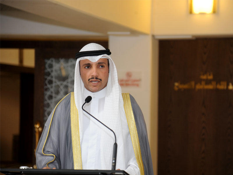 الغانم متحدثاً في مؤتمره الصحافي أمس