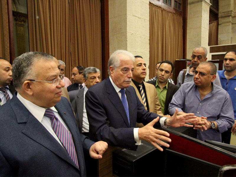 جانب من لقاء المصالحة بين محافظ جنوب سيناء ونواب المحافظة بمجلس النواب أمس (الجريدة)