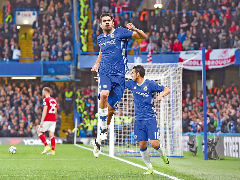 دييغو كوستا نجم تشلسي يحتفل بهدفه