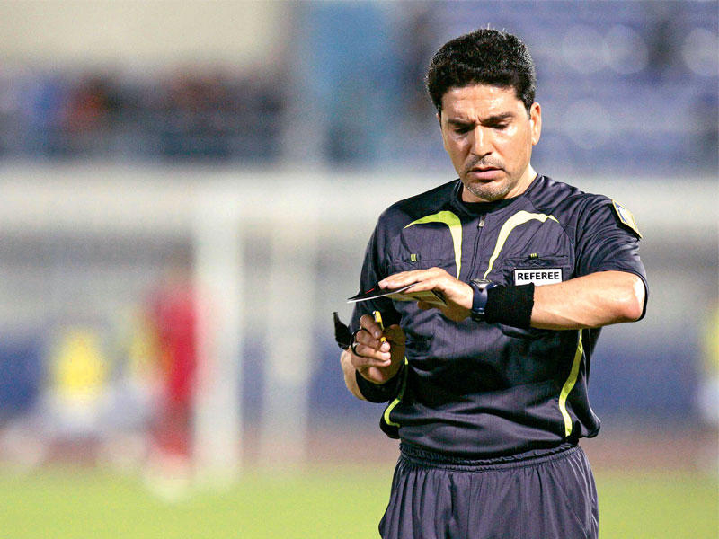  الحكم الدولي السابق منصور أبل