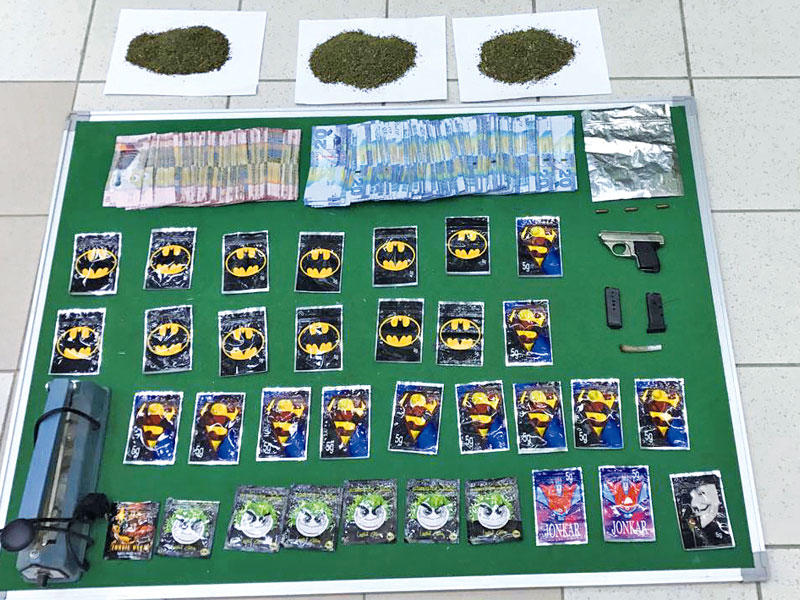 جانب من المخدرات المضبوطة