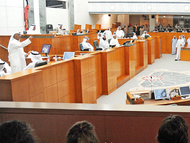 استجواب أبل