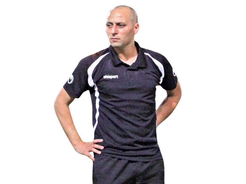  مدرب الفحيحيل لكرة القدم حاتم المؤدب 